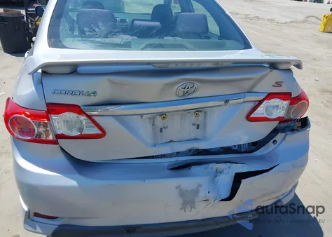 2011 Toyota Corolla S z USA, uszkodzony, nr VIN 2T1BU4EE1BC746152